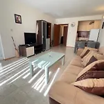 Vista Residence Apartments
