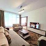 Comfortable Family Apartment With Parking