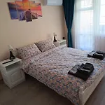 Апартамент Деси