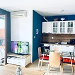 La Terrace Sea View