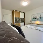 Onyx 1 - Menada Apartments