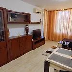Apartment А С Една Спалня Sunny Island