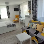 Teddy'S Sea View Apartment