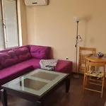 Apartment Lazur By The Sea