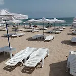 Stamopolulux Директен Изглед Към Морето