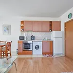 Charming 1-Bedroom Apartment In Ravda By Flat Mаnаger