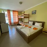 Hotel Laguna - Guest House