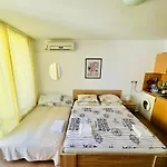 Nina'S Apartment - Crown Fort Noks