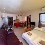 Miramar Front Beach Self Catering Apartments