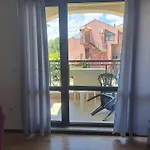 Domus Extra Apartments