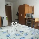 Студио Наде
