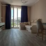 Bright And Stylish Apartments By The Sea