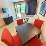 Holiday House Gendar, Chernomorets