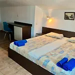 Paunovi Guest House