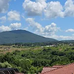 Estreya