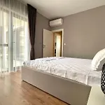 Open Sea Panorama Residence