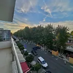 Super Centre Apartment - 3 Min From The Beach