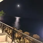 Deluxe Beach Apartment In Sveti Vlas