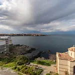Tzonevi Guest House