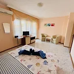 Kastela Guest House