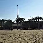Студио До Кики Бийч
