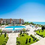 Prestige Fort Beach - Menada Apartments