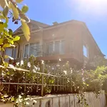 Wonderful Apartment Near The Sea
