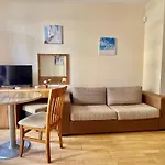 Sunny Victory - Private Apartment - Bsr