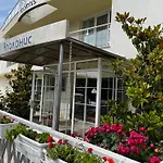 Apolonis Hotel
