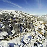 Appartement Contemporain Avec Sauna, Cheminee Et Parking Au Centre De Courchevel 1850 - Fr-1-564-35