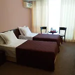 Sezoni South Burgas