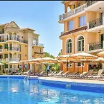 Beach Front Luxury Apartment