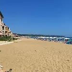 Обзор Бийч - Obzor Beach