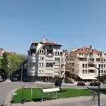Julia Vigo Panorama Apartments