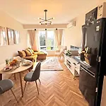 Aura Beach Apartment