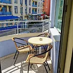 Favorit Aparthotel
