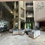 Nancy Sea View Apartment