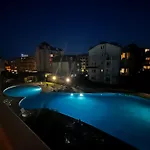 Bravo 5 Apartments