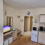 Good Vibes Apartment Avalon