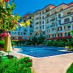 Esteban Vip Residence Club
