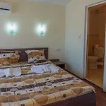 Hotel Ray