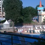 Global City Apartment
