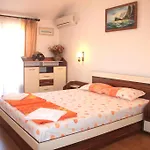 Apolonia 17 Apartments