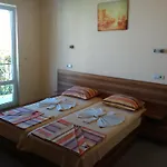 Fits Guest House