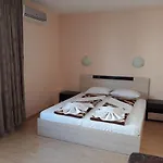Guest House Lazur