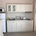 59 Kraybrezhna Apartment