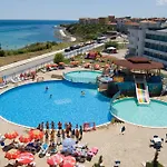 Perla Beach Holiday Club