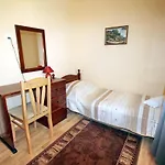Family Guest House Kostovi