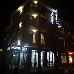 Hotel Novel City