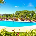 Saint John Resort
